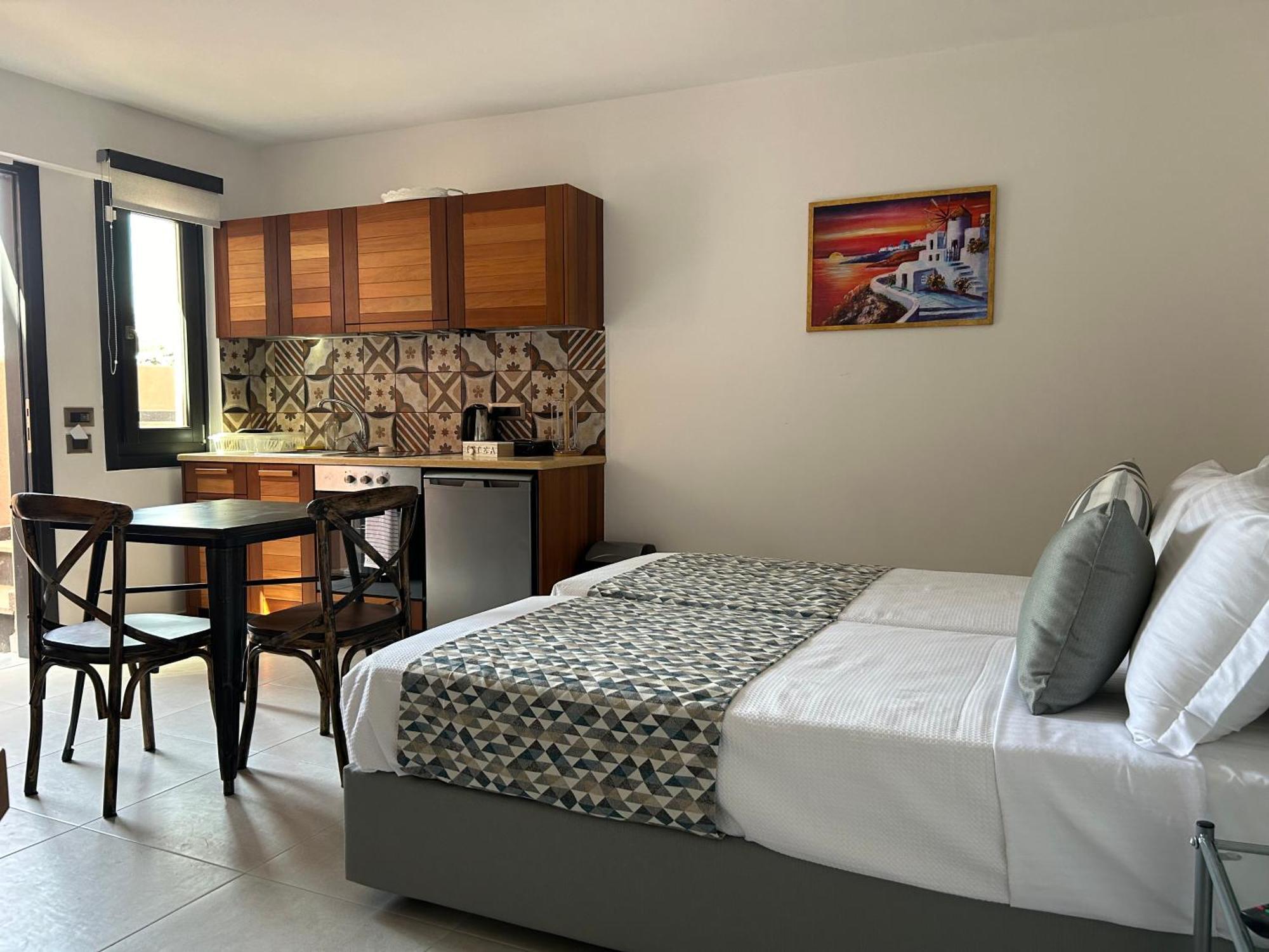 Golden Moments Luxury Stone Villas A 메사리아 객실 사진